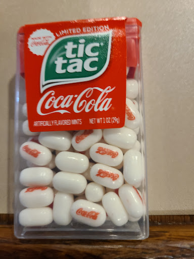 American Restaurant «Cracker Barrel Old Country Store», reviews and photos, 45525 N Interstate 94 Service Dr, Belleville, MI 48111, USA