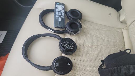 Auto Body Shop «Sewell Collision Center of Houston», reviews and photos, 111 Stage Runn Dr, Houston, TX 77090, USA