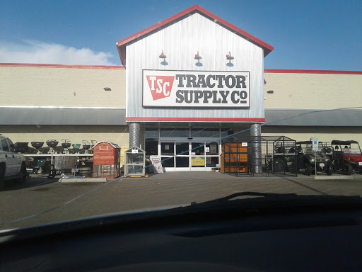 Tractor Supply Co., 789 N 99th Ave, Tolleson, AZ 85353, USA, 