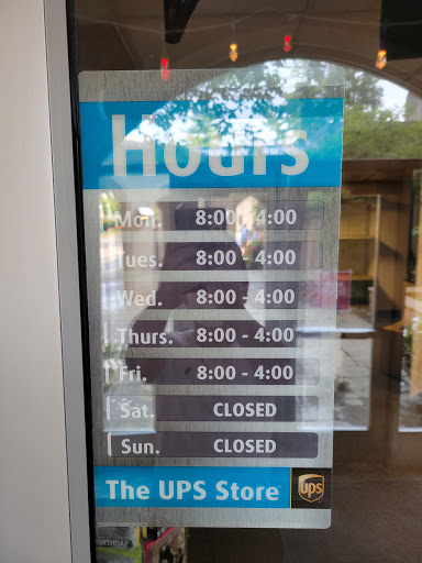 Shipping and Mailing Service «The UPS Store», reviews and photos, 900 E 7th St, Bloomington, IN 47405, USA