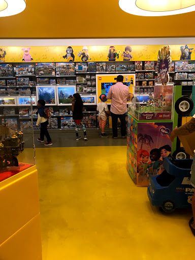The LEGO® Store Jersey Gardens