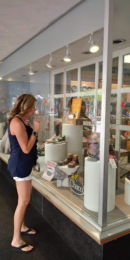 Shoe Store «V&A Bootery - Kalamazoo», reviews and photos, 202 S Burdick St, Kalamazoo, MI 49007, USA