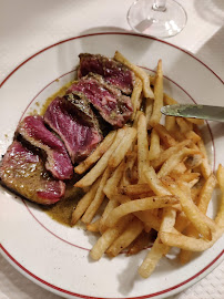 Steak frites du Restaurant de viande Le Relais de Venise - son entrecôte à Paris - n°7