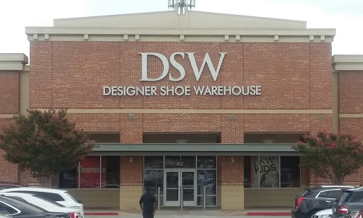 Shoe Store «DSW Designer Shoe Warehouse», reviews and photos, 852 N E Mall Blvd, Hurst, TX 76053, USA