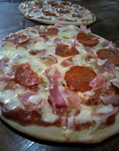 Mostacho Pizzas Maracay