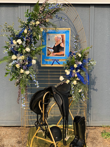 Florist «Yelm Floral- $10.00 (online coupon only)», reviews and photos, 202 W Yelm Ave, Yelm, WA 98597, USA