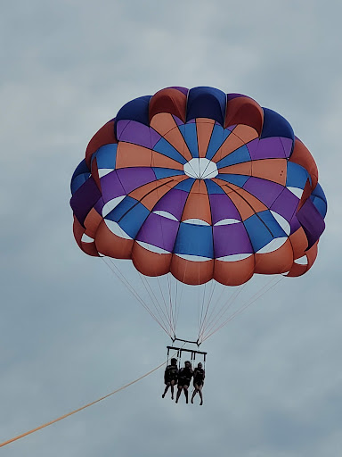 Tourist Attraction «Hampton Beach Parasail and SUP Rental», reviews and photos, 1 Ocean Blvd, Hampton, NH 03842, USA