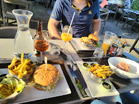 Plats et boissons du Restaurant de hamburgers FRENCHBURGERS made in chef à Le Pian-Médoc - n°4