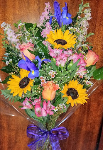 Florist «Mums the Word-A Florist», reviews and photos, 1175 N Berkeley Ave, Fullerton, CA 92832, USA