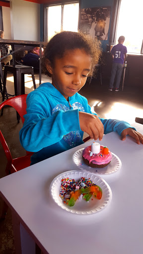 Donut Shop «Hurts Donut», reviews and photos, 7010 W 21st St, Wichita, KS 67205, USA