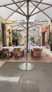 Atmosphère du Restaurant de spécialités d'Afrique du Nord La Pigeot à Valbonne - n°3