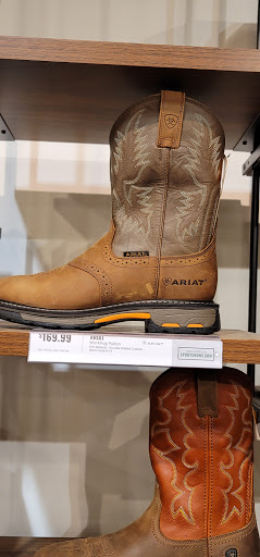 Outdoor Sports Store «Field & Stream», reviews and photos, 2075 Interchange Rd, Erie, PA 16509, USA