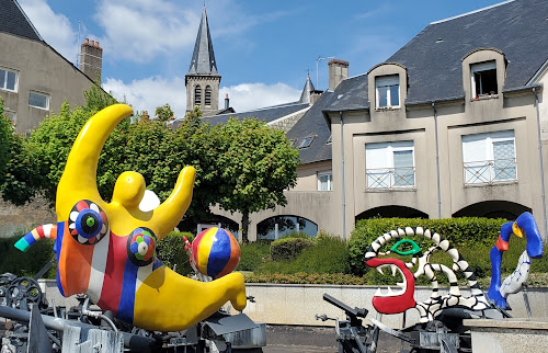 attractions Fontaine Monumentale Jean Tinguely & Nicky De Saint Phalle Château-Chinon(Ville)