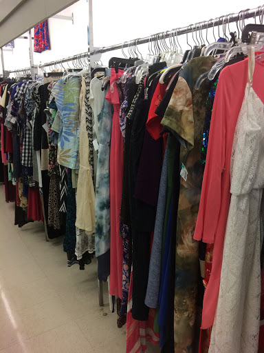 Thrift Store «Goodwill», reviews and photos, 1577 N Nova Rd, Holly Hill, FL 32117, USA