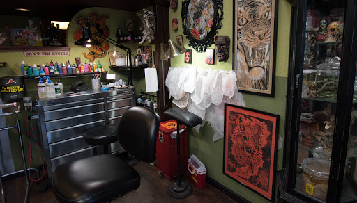 Tattoo Shop «Landmark Tattoo», reviews and photos, 609 E 13th Ave, Denver, CO 80203, USA