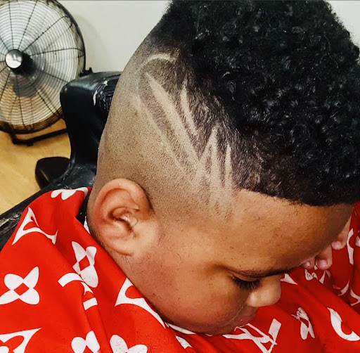 Barber Shop «SHECOSMO Hair Salon And Barbershop», reviews and photos, 2109 W Parker Rd #108, Plano, TX 75023, USA