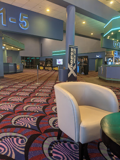 Movie Theater «Showcase Cinemas Seekonk Route 6 », reviews and photos, 100 Commerce Way, Seekonk, MA 02771, USA