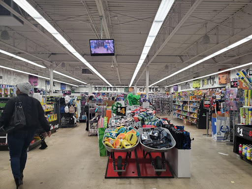 Variety Store «Five Below», reviews and photos, 1851 Sunrise Hwy, Bay Shore, NY 11706, USA