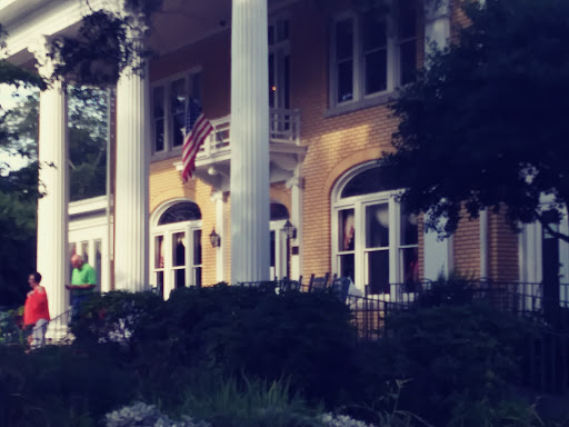 Southern Restaurant (US) «Blue Willow Inn Restaurant & Gift Shop», reviews and photos, 294 N Cherokee Rd, Social Circle, GA 30025, USA