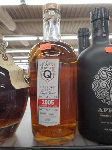 Liquor Store «Total Beverage Liquor», reviews and photos, 30203 Southfield Rd, Southfield, MI 48076, USA