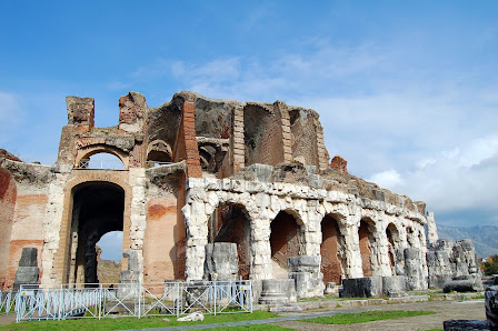 Visite Guidate - Anfiteatro S. Maria Capua V. Via A. De Gasperi, III Palazzo Rossetti, 81055 Santa Maria Capua Vetere CE, Italia