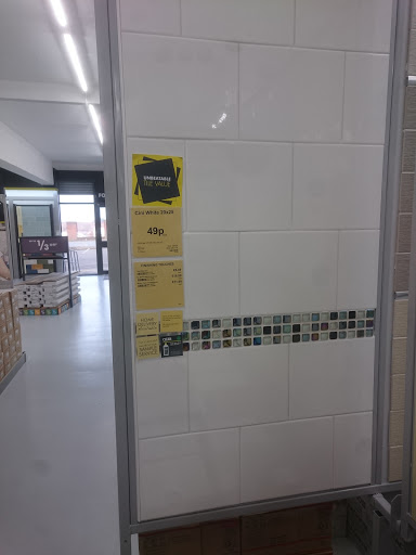 Topps Tiles Tunstall - Clearance Outlet