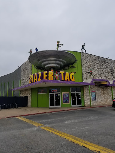 Southwood Shopping Center, 1701 W Ben White Blvd, Austin, TX 78701, USA, 