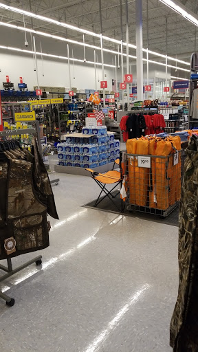 Sporting Goods Store «Academy Sports + Outdoors», reviews and photos, 130 S Hampton Pl, Clarksville, TN 37040, USA