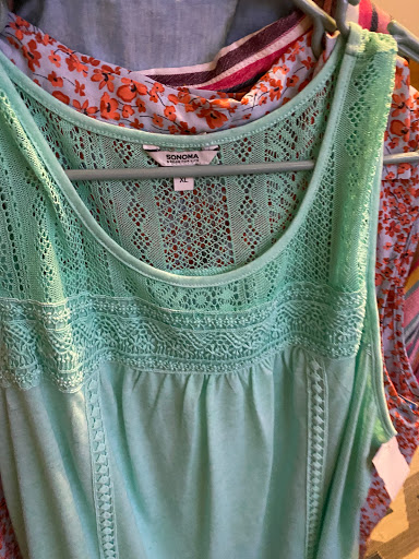 Used Clothing Store «Clothes Mentor», reviews and photos, 4720 New Centre Dr, Wilmington, NC 28405, USA