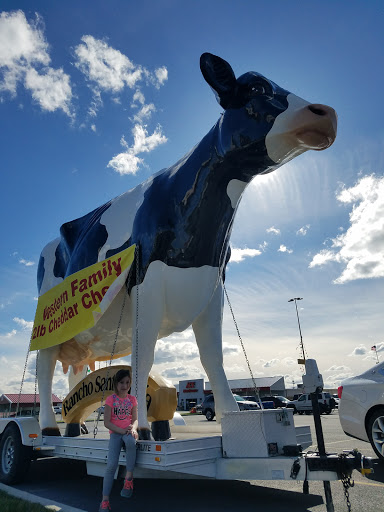 Grocery Store «Fiesta Foods», reviews and photos, 1875 N 1st St, Hermiston, OR 97838, USA