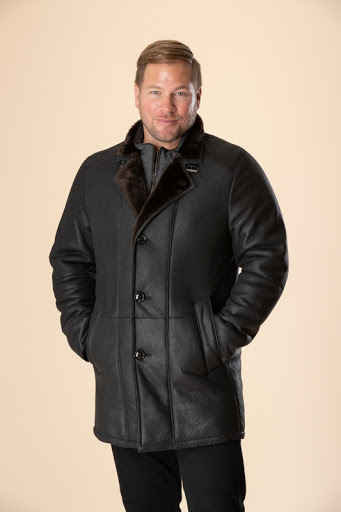 Kahnerts Furs + Outerwear