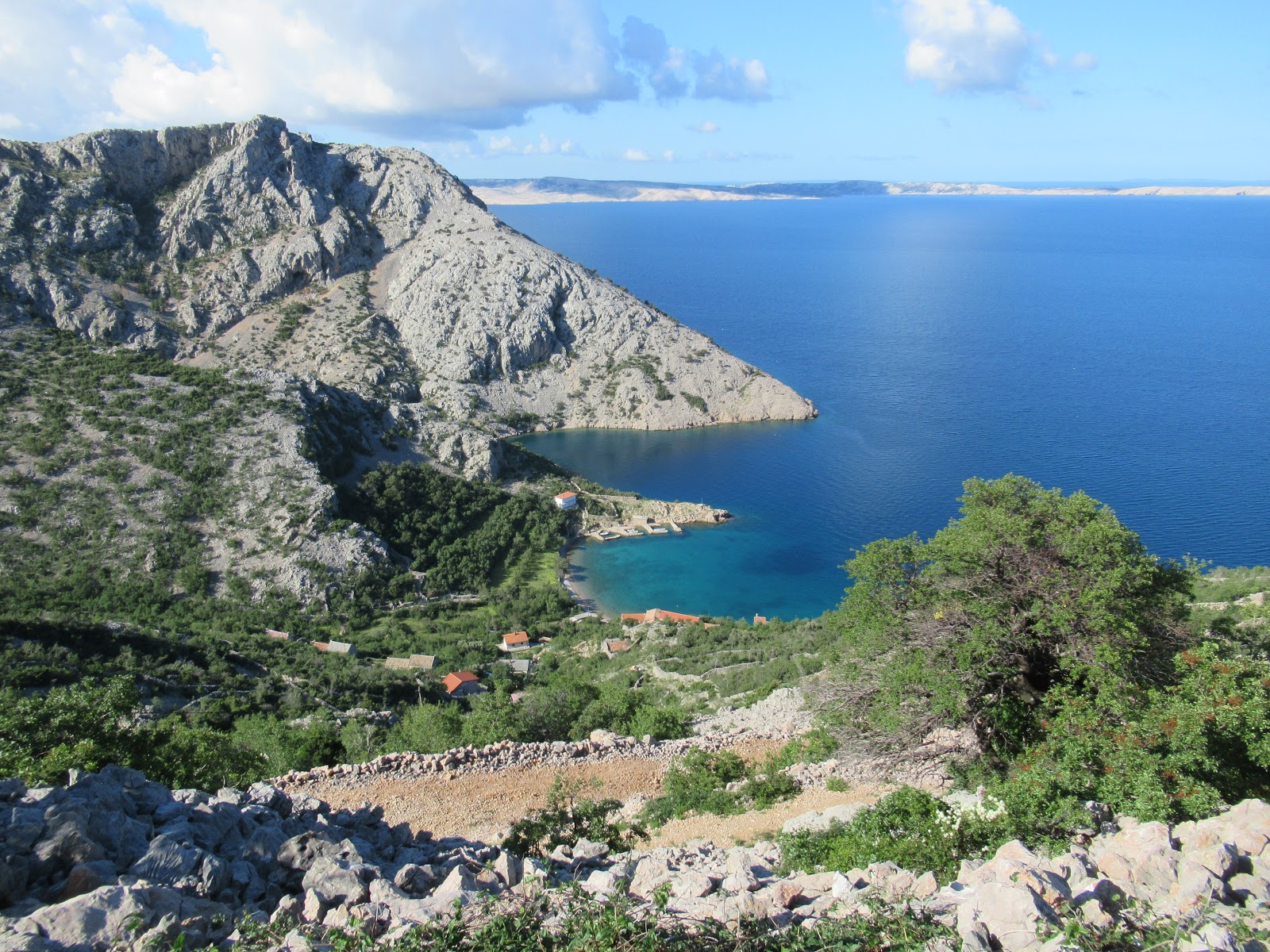 Foto von Plaza Vranjak mit kleine bucht
