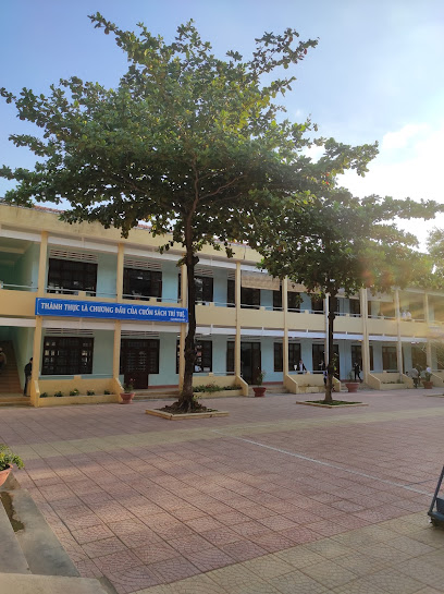 Trường THPT Duy Tân