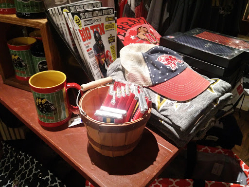 American Restaurant «Cracker Barrel Old Country Store», reviews and photos, 7408 Shockley Dr, Frederick, MD 21704, USA