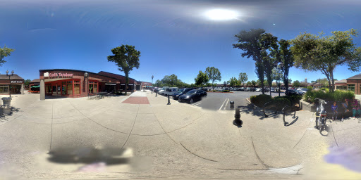 Pizza Restaurant «Round Table Pizza», reviews and photos, 450 Market Pl, San Ramon, CA 94583, USA