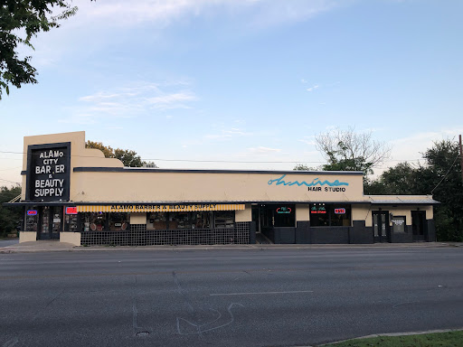 Alamo Barber & Beauty Supply, 6301 Broadway St, San Antonio, TX 78209, USA, 