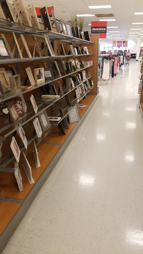 Department Store «T.J. Maxx», reviews and photos, 12765 Harper Village Dr #180, Battle Creek, MI 49014, USA
