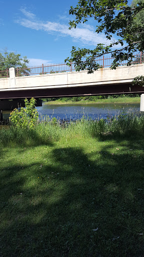 Canoe & Kayak Store «Cannon Falls Canoe and Bike Rental», reviews and photos, 615 N 5th St, Cannon Falls, MN 55009, USA