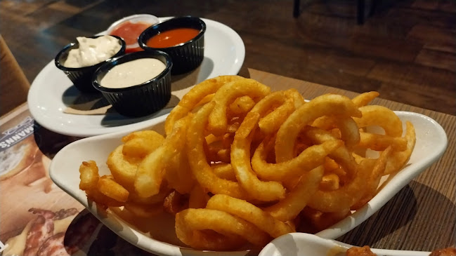 Buffalo Wings & Rings - Greece - Εστιατόριο