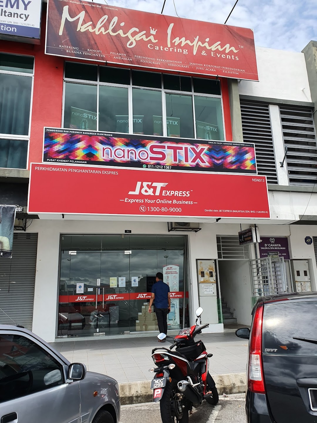 J & T Express di bandar Seremban