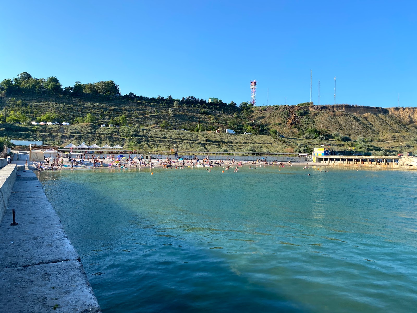 Photo de Zelenaya Gorka avec l'eau bleu-vert de surface