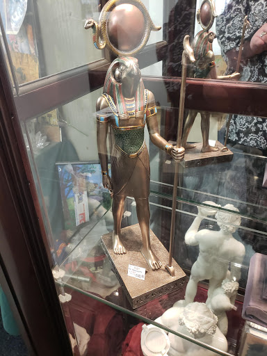 Book Store «Edge of the Circle Books», reviews and photos, 1307 NE 45th St, Seattle, WA 98105, USA