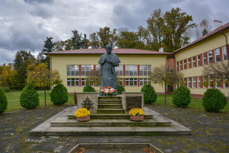 Szkoła Podstawowa im Jana Pawała II 36-204 Jabłonka, Polska