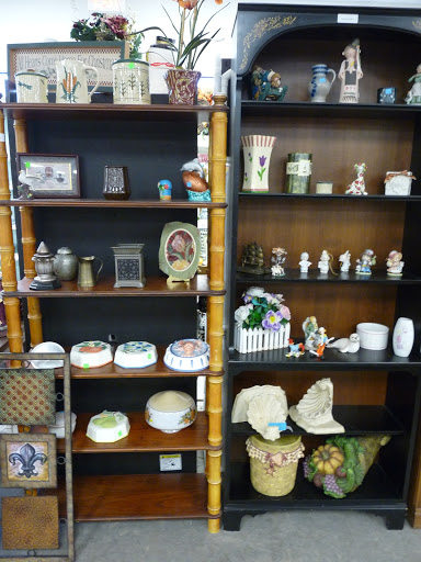 Thrift Store «Sheriffs Ranches Enterprises, Inc. Thrift Store», reviews and photos, 27900 US-27 #112, Leesburg, FL 34748, USA