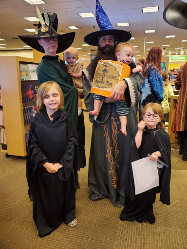 Book Store «Barnes & Noble», reviews and photos, 3055 S Glenstone Ave, Springfield, MO 65804, USA