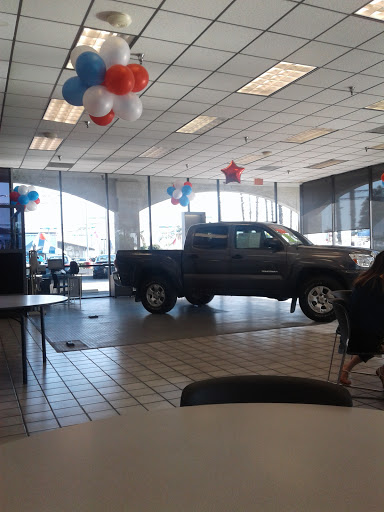 Toyota Dealer «Inland Empire Used Car Supercenter», reviews and photos, 650 Auto Center Dr W, San Bernardino, CA 92408, USA