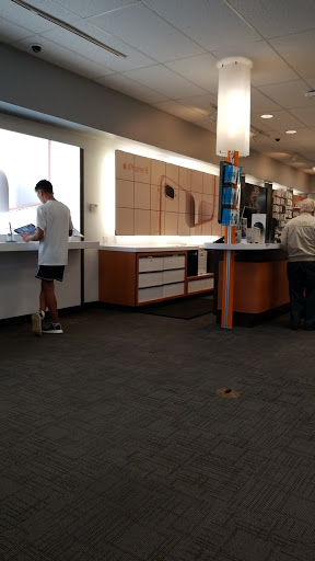 Cell Phone Store «AT&T», reviews and photos, 7497 Sawmill Rd, Dublin, OH 43016, USA