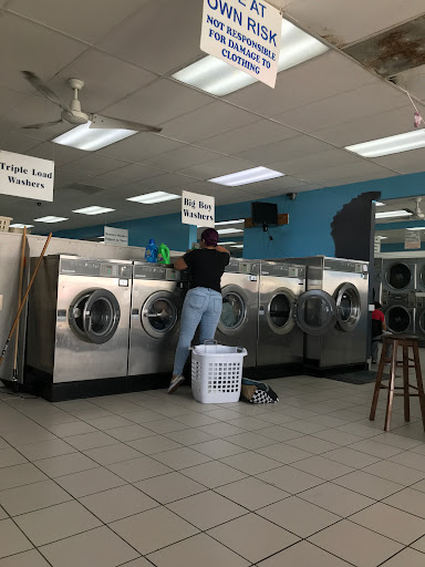 Laundromat «Dolphin Laundry», reviews and photos, 4221 Pleasant Valley Rd, Virginia Beach, VA 23464, USA