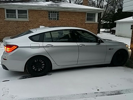 Auto Body Shop «CARSTAR Friendly of Roselle», reviews and photos, 333 E Irving Park Rd, Roselle, IL 60172, USA