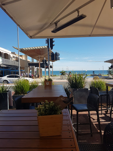 Nightclubs on the beach in Adelaide